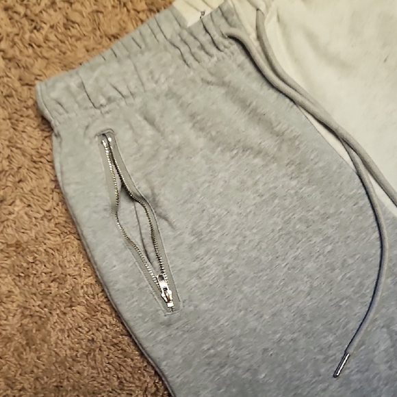 Superdown Renna Two Tone Sweat Pants - Picture 11 of 12